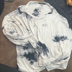 Shein Tie-Dye Long Sleeve Top - Black and White